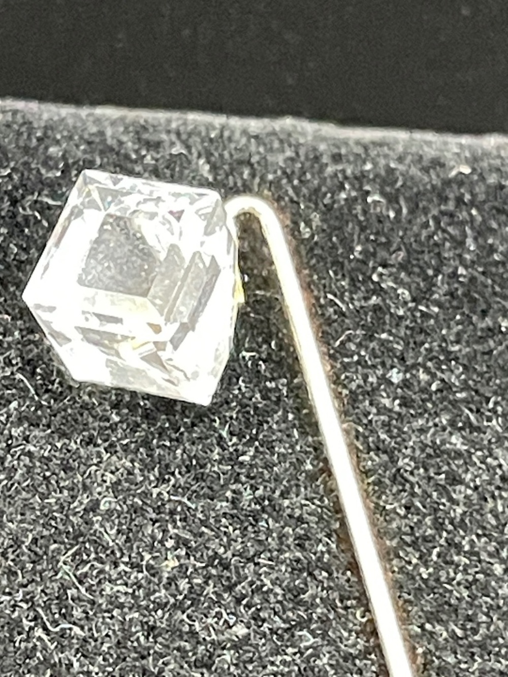 Vintage Gold Tone Crystal Ice Cube Stick Hat Tie Pin